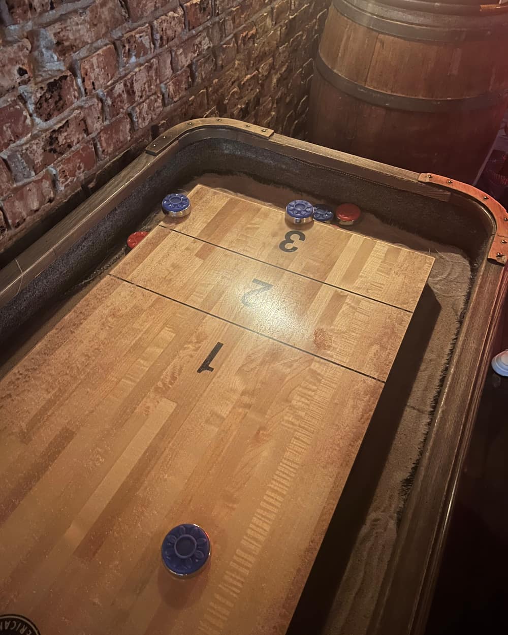 The shuffleboard table at Léanowski in Nørrebro, Copenhagen