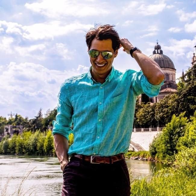 Make Money While Travelling: Tourist Exclusive